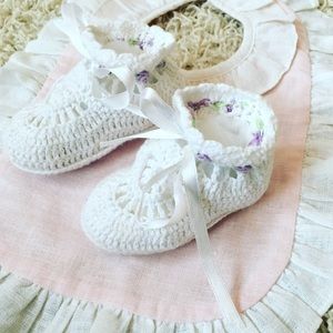 SOLD...White and Lavender booties
4” toe to heel
